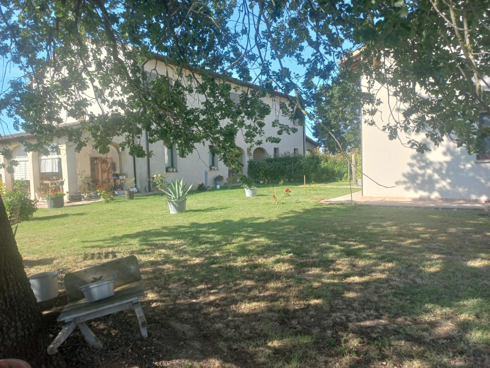 Beb Montefratta Bed & Breakfast Fratta Terme Exterior photo
